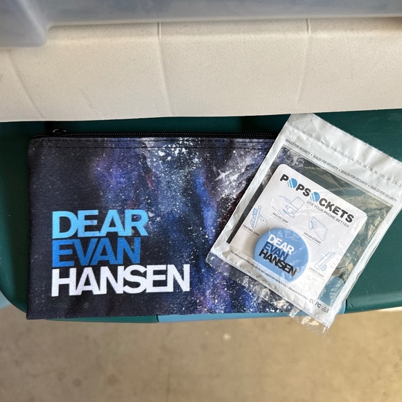 Dear Evan Hansen bag with pop socket - Picture 1 of 3